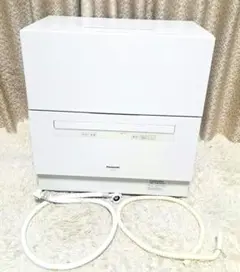 Item thumbnail for item 1203f6f9-7d0e-4d1b-9f38-c4169cc8fcf4