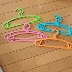 ベビー用ハンガー カラフル 8本セット