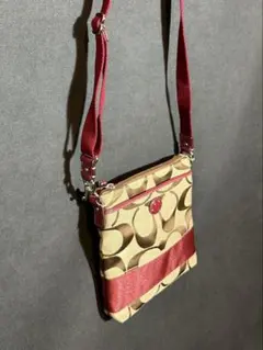 【美品】 COACH シグネチャー ショルダーバッグ 赤