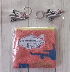 JAL　オリジナル　ラバーキーホルダー　UCHINO ミニタオル　ノベルティのサムネイル