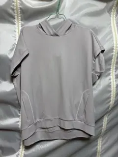フード付きグレーTシャツ Gabardine K.TギャバジンKTプルオーバー