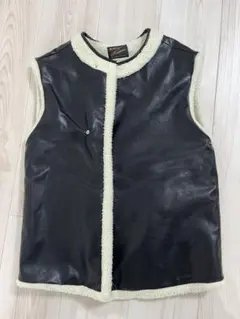 kastane フェイクレザーボアリバーシブルベスト