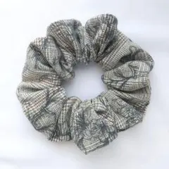 830. ハンドメイドシュシュ