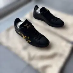 Louis Vuitton スニーカー ブラック イエローのサムネイル