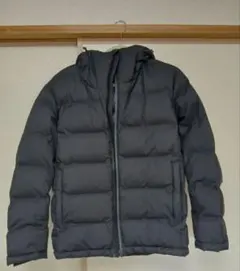 ユニクロ　フード付きダウンジャケット