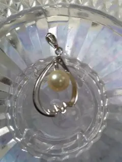 ペンダントトップ