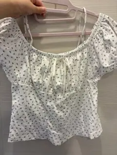 マジェスティックレゴン　トップス　小花柄のサムネイル