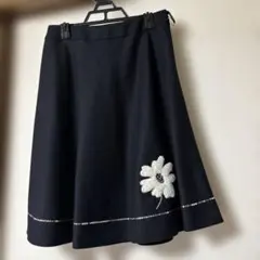 M'S GRACY黒 フレアスカート 花刺繍 ビーズ装飾