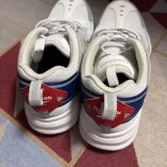未使用　Reebok スニーカー ホワイト ブルー レッド　　24のサムネイル