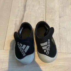 adidas ベビーサンダル ブラック