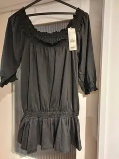 LOWRYS FARM カットギャザーオフショルダー トップス　ブラック　Mのサムネイル