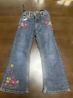 Item thumbnail for item affb6f4c-17e0-4d64-9f98-f0cd3305b6c9