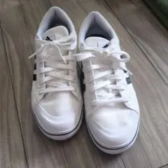 アディダス　スニーカー