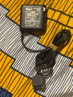 NTTドコモ ACアダプタ D002 充電器