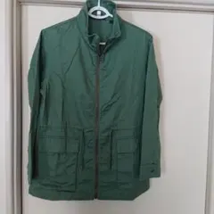 ユニクロ アウター カーキ　春　ユニセックス