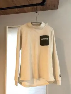 OUTDOOR（M）・アイボリー 長袖Tシャツ