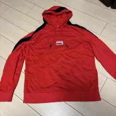 PUMA 赤 フード付き パーカー L