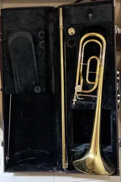 HOLTON テナーバストロンボーン TR150 管楽器 太管 ハードケース付