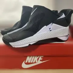 【未使用】Nike ナイキ ゴーフライイーズ　24cm ブラック/ホワイト NIKE WMNS GO FLYEASE 