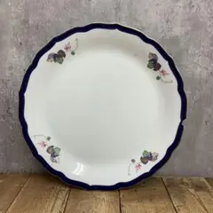 D-4 【訳あり】アンティーク調 花柄 プレート（ネイビー×ゴールド縁）