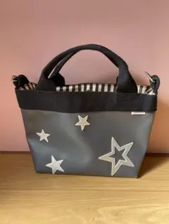 星の刺繍入りグレーの手提げバッグ