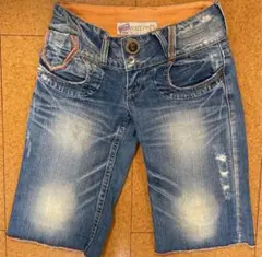 ローライズショートパンツ