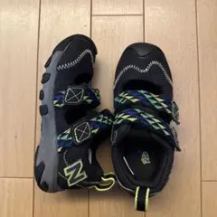 New Balance キッズサンダル ブラック/ネイビー　17.0センチ