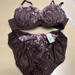 新品未使用品☆E85ブラウン花柄刺繍 ブラジャーショーツセット
