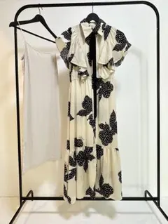 Sov. 小花柄ボウタイ付 シフォンワンピース 38 ネイビー - メルカリ