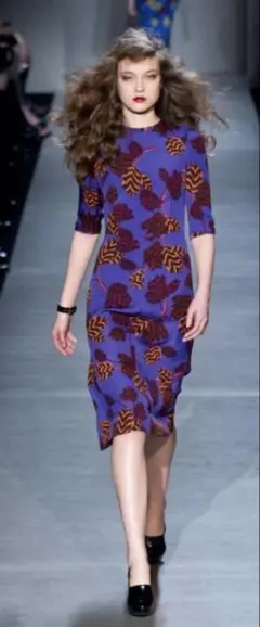 MARC BY MARC JACOBS 総柄ワンピース XSのサムネイル