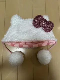 ハローキティ　猫耳ふわふわ帽子 ピンクリボン付き　USJ