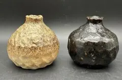 陶器　一輪挿し　2個　花器　手捻り　サインあり　おしゃれ