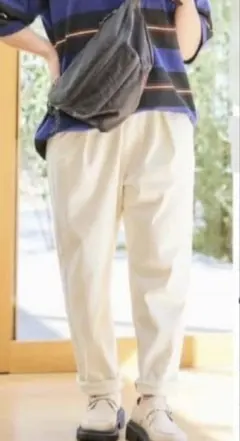 【美品】白テーパードパンツ 3L ホワイト ベージュおかだゆり