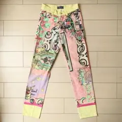 美品　90sヴィンテージ　ヴェルサーチ　VERSACE 総柄デニムパンツのサムネイル