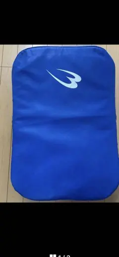 青色キックミット ロゴ付き ハンドル付きのサムネイル