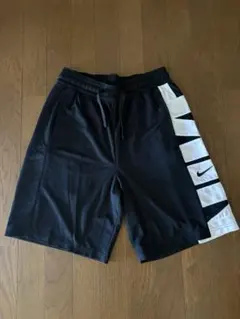 NIKE ショートパンツ ブラック ホワイト