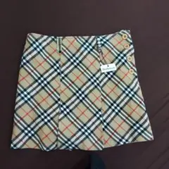 【新品・未着用】バーバリー　ミニスカート　ノバチェック　ガールズサイズ