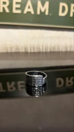GIVENCHY Spoon ring 20号