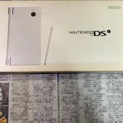 ニンテンドーDSi 本体　ホワイト　箱説明書付属