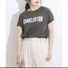 B.C STOCK ベーセーストック　カスレロゴ CHARLESTON Tシャツのサムネイル