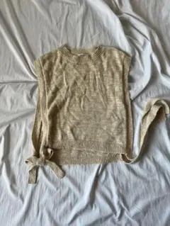 ベージュ ノースリーブ ニットベスト リボン付き