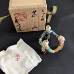 定価50万円 未使用「樂覚入 三ツ人形蓋置 」共箱 茶道具陶器 十四代 定価50万円 未使用「樂覚入 三ツ人形蓋置 」共箱 茶道具陶器 十四代
