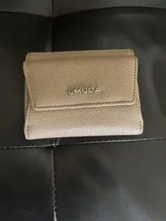 EMODA 二つ折り財布