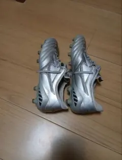 Mizuno モレリア　ネオ3　シルバー スパイク