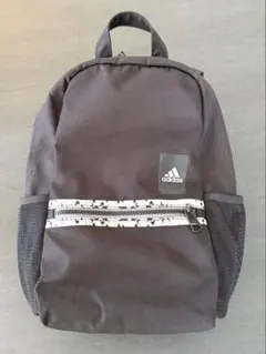 adidas 黒 リュック キッズ　レディース