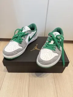 NIKE エアジョーダン1LOWG 28cm ホワイト/グレー/グリーン - メルカリ