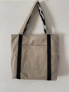 ベージュ トートバッグ ゼブラ柄内装