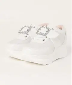 「YOSUKE/ヨースケ」厚底ビジューバックルスニーカー　ホワイト