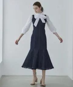 AND COUTURE 裾フリンジバックレースアップデニムワンピース