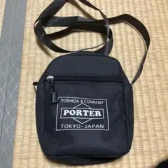 ブラック ショルダーバッグ